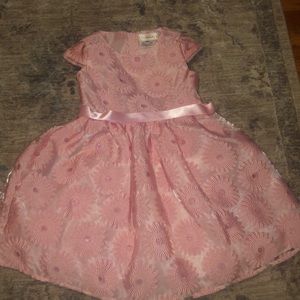 Gorgeous gown for little girls size 6x